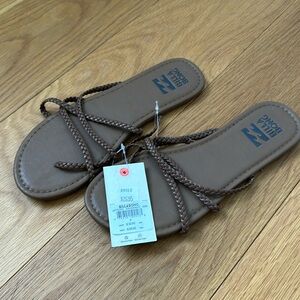BILLABONG | CROSSING SANDALS | SZ 7 | NWT